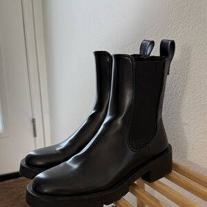 H&M Black Leather Chelsea Boots